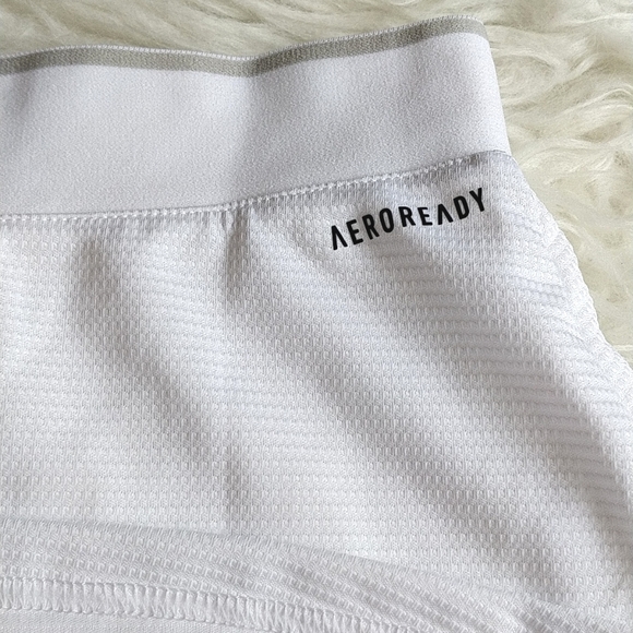 mini skirt - Picture 5 of 8